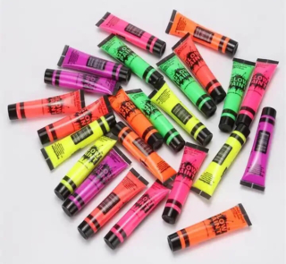 glow in the dark paint 3
