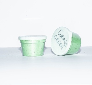 Mica Pigment grass green 2 scaled