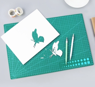 Numbered cutting mat 4