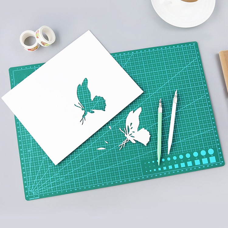 Numbered cutting mat 4