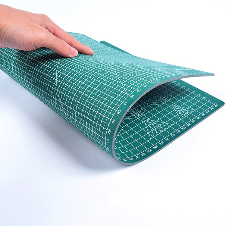 Numbered cutting mat 6